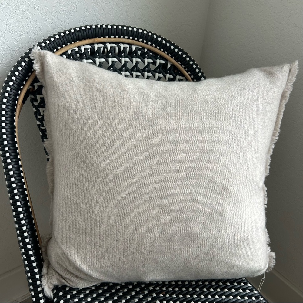 NWT Vince 100% Cashmere Down Accent Pillow - Picture 5 of 9